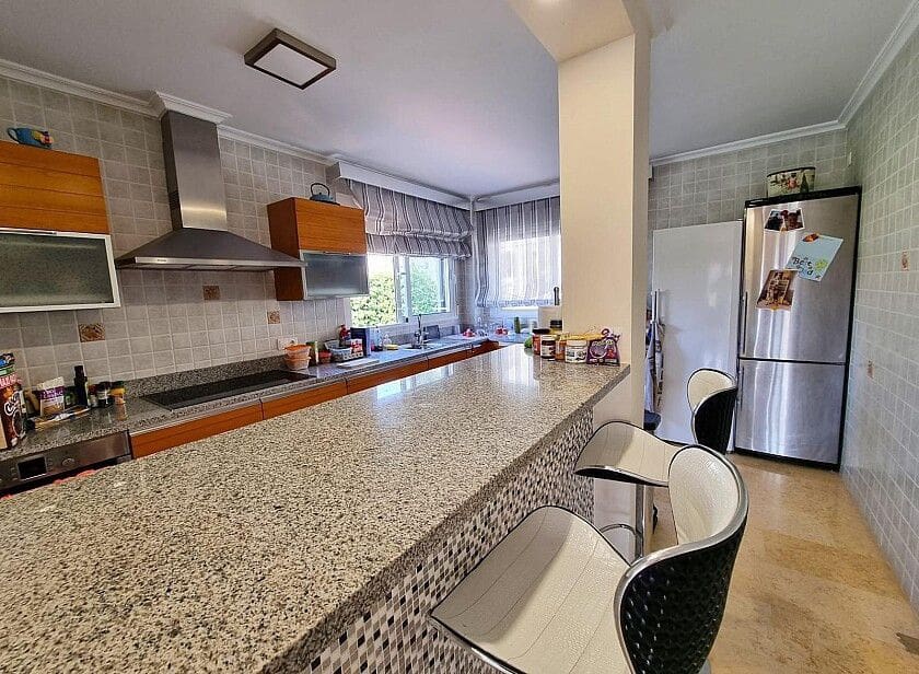5 slaapkamer Villa te koop in La Mata met zwembad - € 1.170.000 (Ref: 10028365)