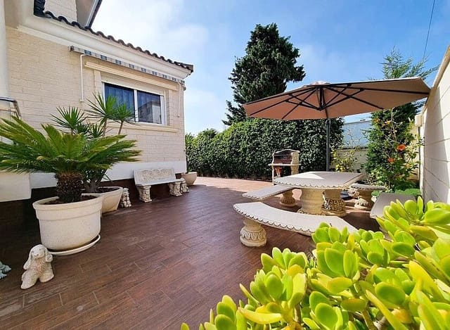 5 slaapkamer Villa te koop in Los Europeos, Torrevieja met zwembad - € 1.170.000 (Ref: 10028365)