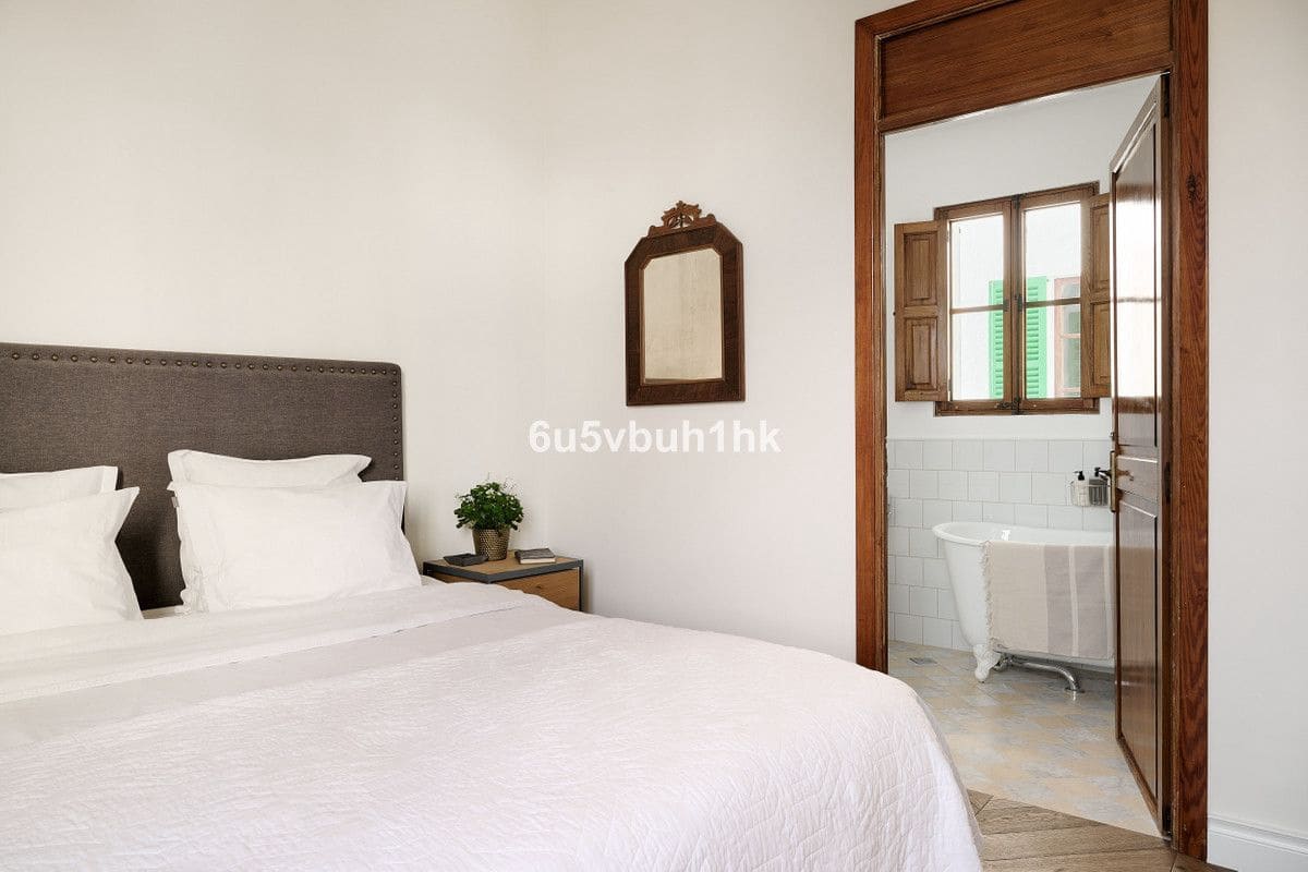 3 bedroom Apartment for sale in Palma de Mallorca - € 849,000 (Ref: 10028369)