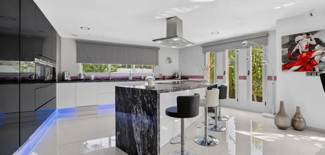 4 chambre Villa/Maison à vendre à Pinar de Campoverde, Pilar de la Horadada avec piscine - 1 475 000 € (Ref: 10028380)
