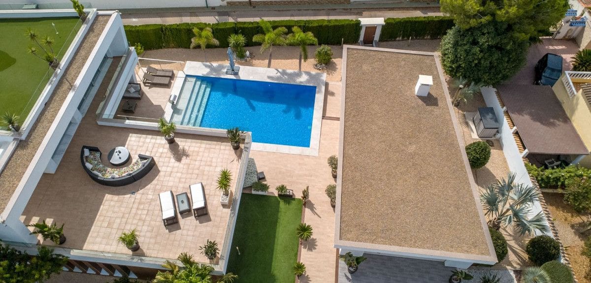4 chambre Villa/Maison à vendre à Pinar de Campoverde avec piscine - 1 475 000 € (Ref: 10028380)
