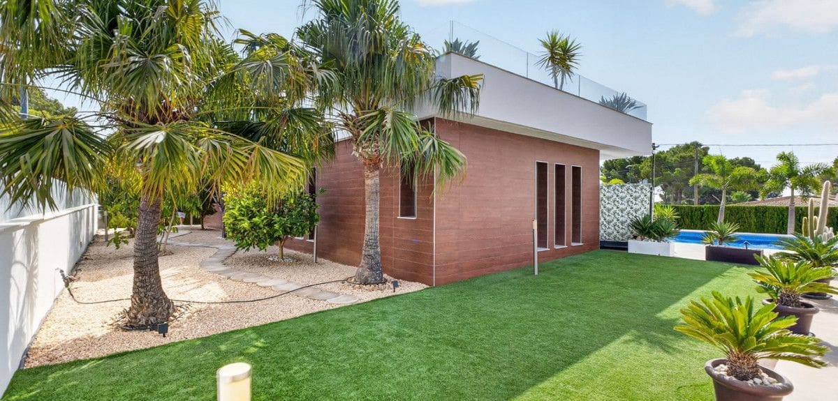4 chambre Villa/Maison à vendre à Pinar de Campoverde avec piscine - 1 475 000 € (Ref: 10028380)