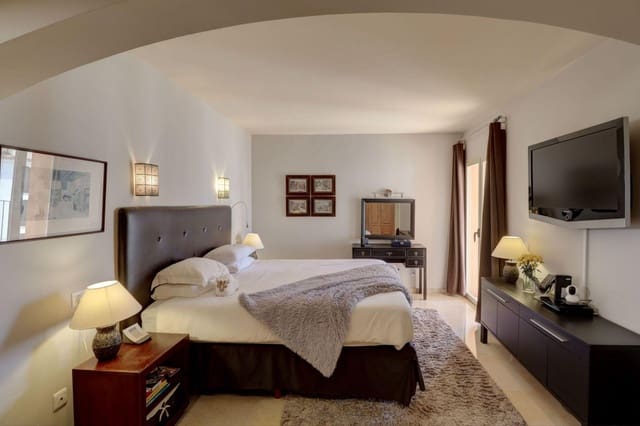 3 soveværelse Penthouse til salg i Santa Ponsa, Calvià med swimmingpool - € 1.595.000 (Ref: 10028382)