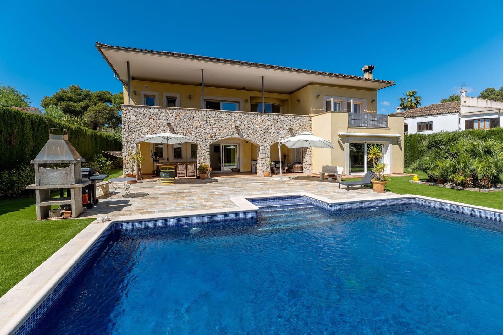 4 quarto Moradia para venda em Calvia com piscina - 2 250 000 € (Ref: 10028383)