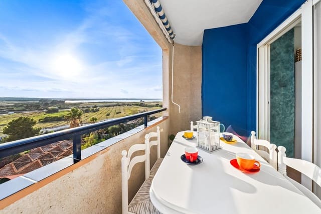Apartamento de 2 habitaciones en Los Europeos, Torrevieja en venta - 172.900 € (Ref: 10028390)