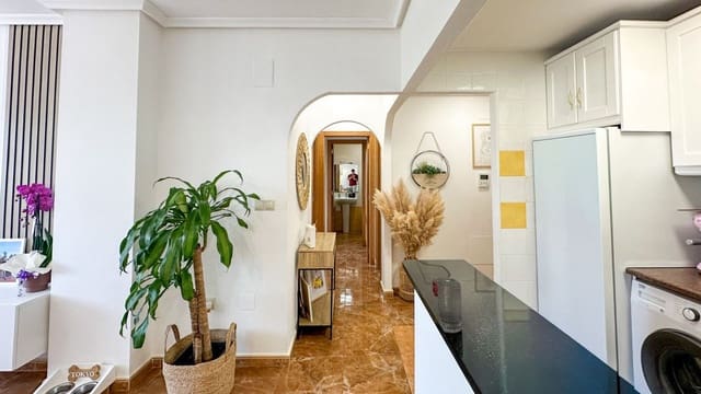 Apartamento de 2 habitaciones en Guardamar del Segura en venta con piscina - 215.000 € (Ref: 10028392)