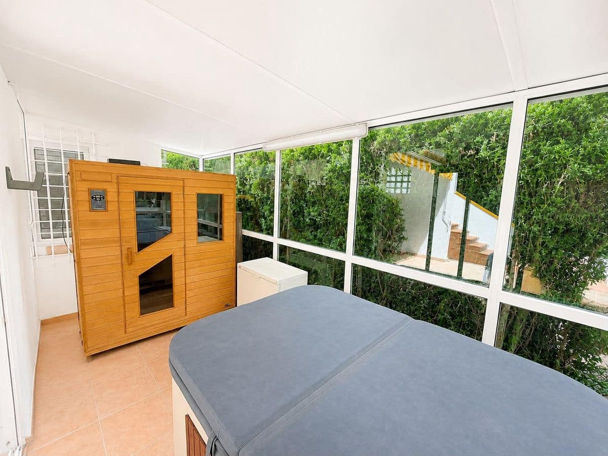 3 sypialnia Willa na sprzedaż w Orihuela Costa z basenem - 529 995 € (Ref: 10028400)