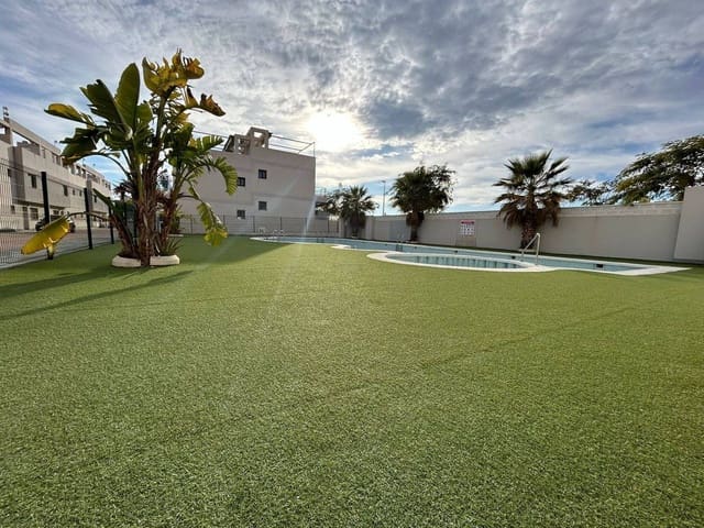 2 bedroom Apartment for sale in Pilar de la Horadada - € 290,000 (Ref: 10028404)
