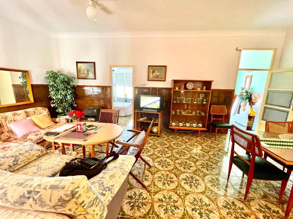 4 quarto Casa em Banda para venda em Almoradi - 180 000 € (Ref: 10028406)