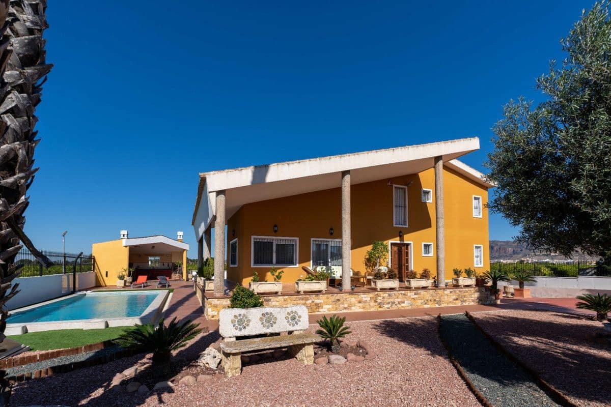 5 Zimmer Villa zu verkaufen in Orihuela - 675.000 € (Ref: 10028412)