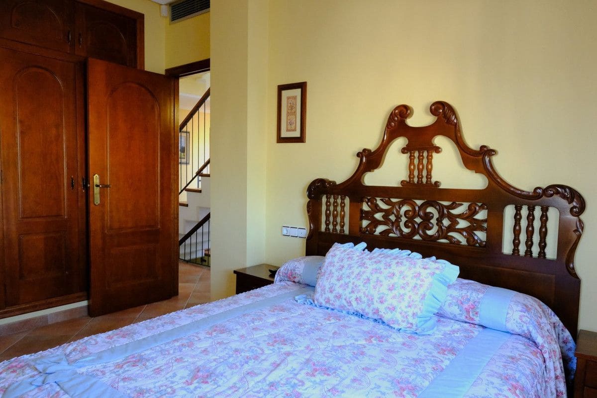 5 Zimmer Villa zu verkaufen in Orihuela - 675.000 € (Ref: 10028412)