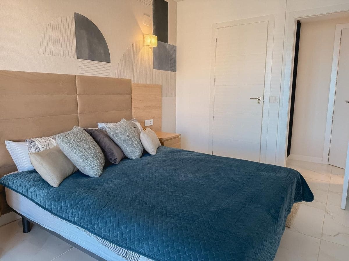 2 soveværelse Lejlighed til salg i Orihuela Costa med swimmingpool - € 489.000 (Ref: 10028414)