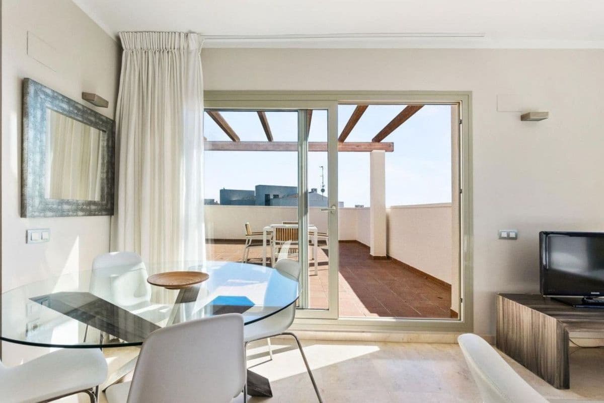 Apartamento de 2 habitaciones en Orihuela en venta con piscina - 275.000 € (Ref: 10028416)