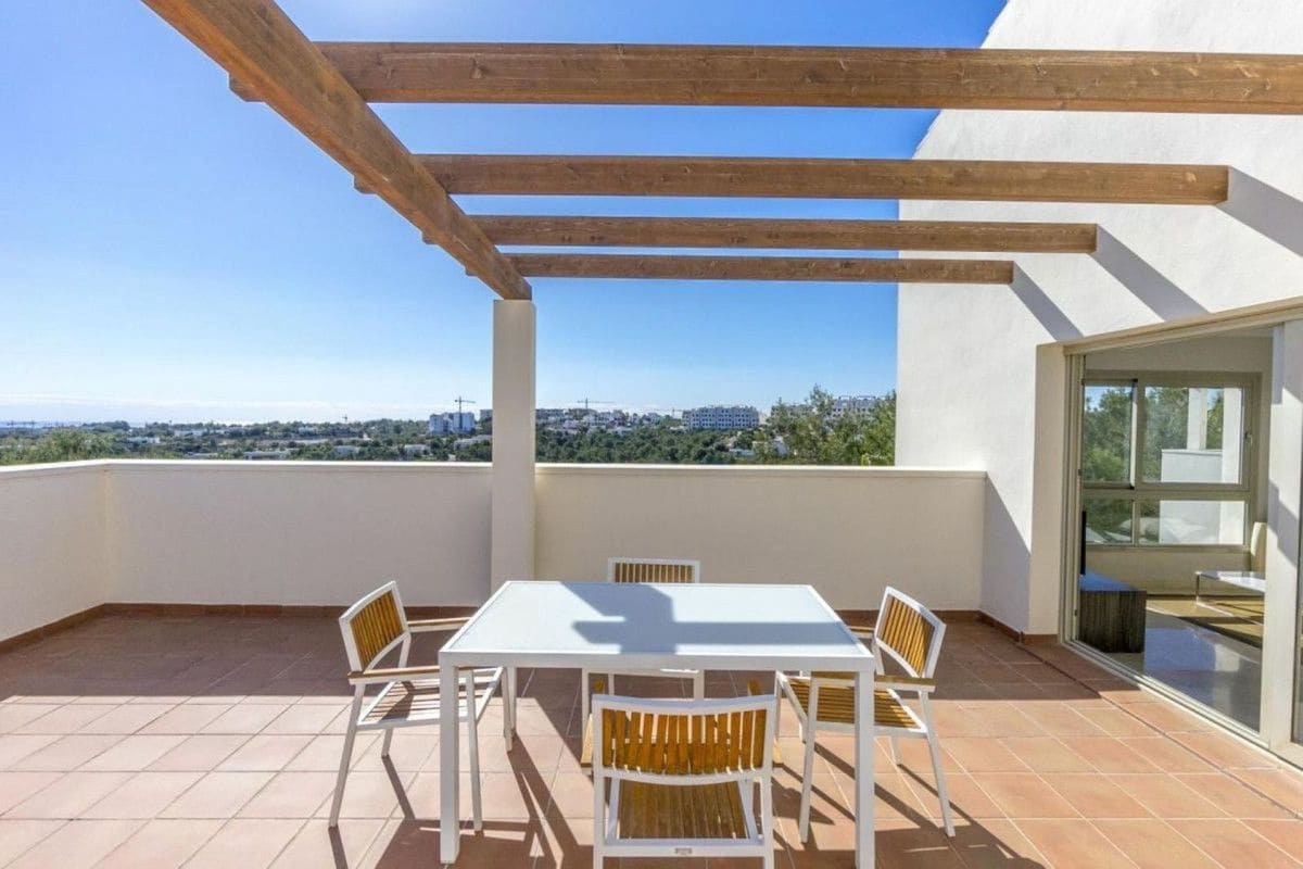 Apartamento de 2 habitaciones en Orihuela en venta con piscina - 275.000 € (Ref: 10028416)