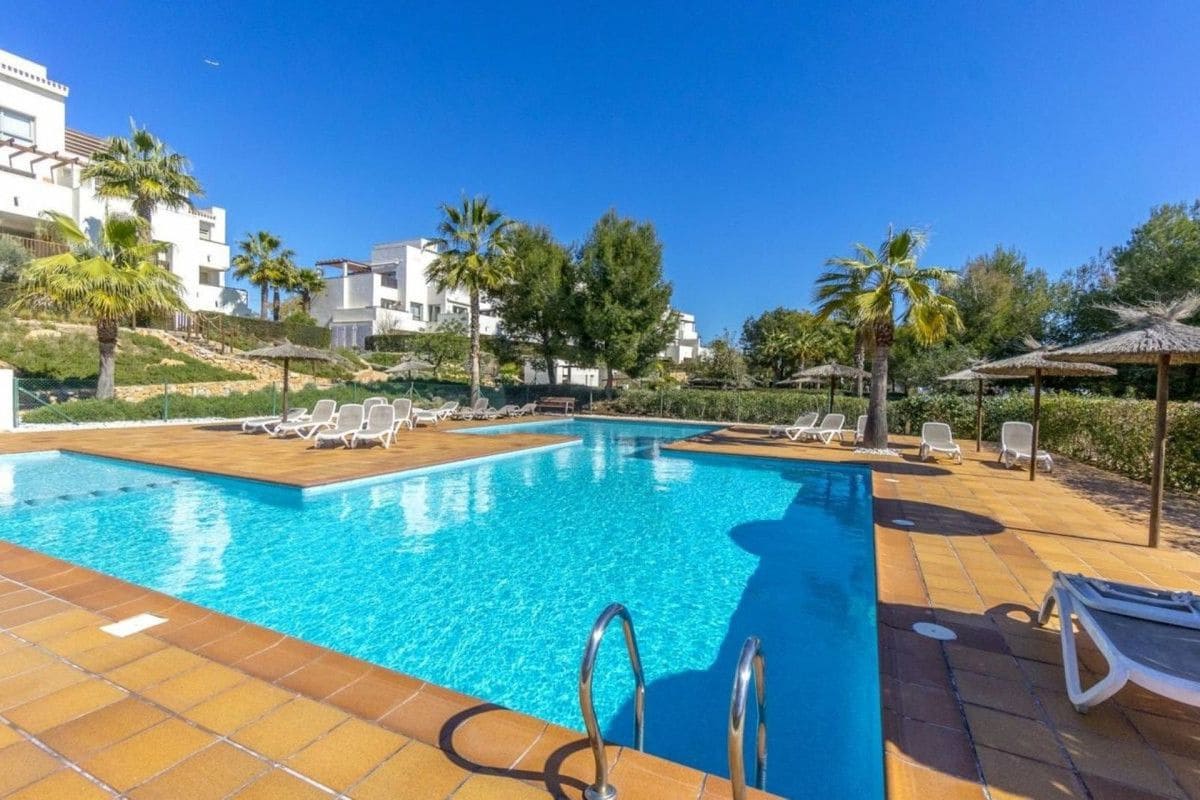 Apartamento de 2 habitaciones en Orihuela en venta con piscina - 275.000 € (Ref: 10028416)