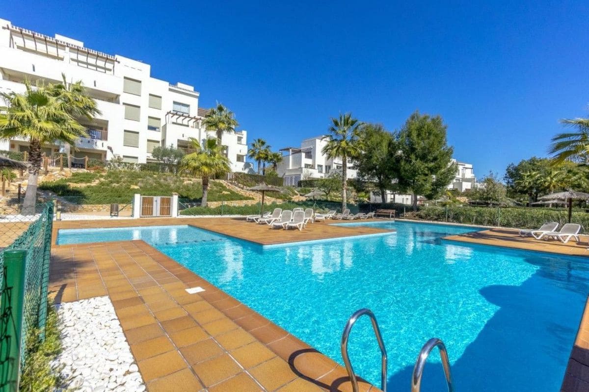 Apartamento de 2 habitaciones en Orihuela en venta con piscina - 275.000 € (Ref: 10028416)