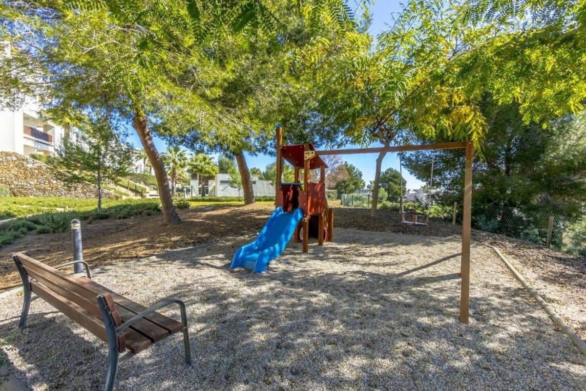 Apartamento de 2 habitaciones en Orihuela en venta con piscina - 275.000 € (Ref: 10028416)