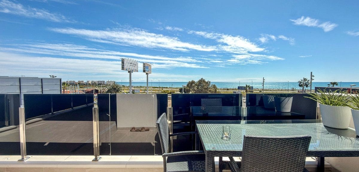 3 slaapkamer Appartement te koop in La Zenia met zwembad - € 450.000 (Ref: 10028422)