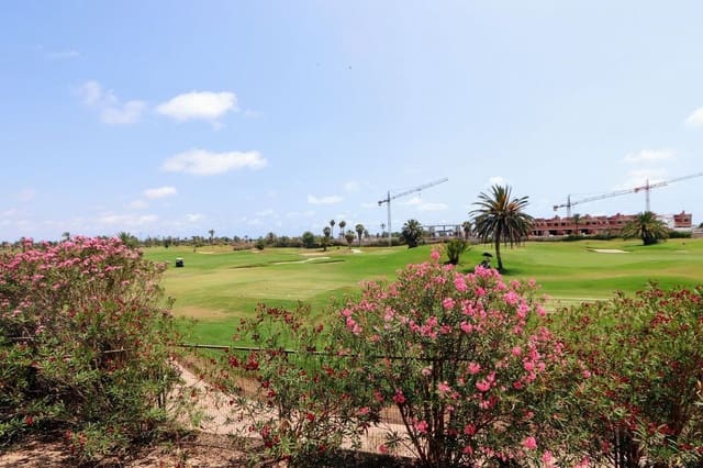 3 bedroom Apartment for sale in Los Alcázares with pool - € 245,000 (Ref: 10028438)