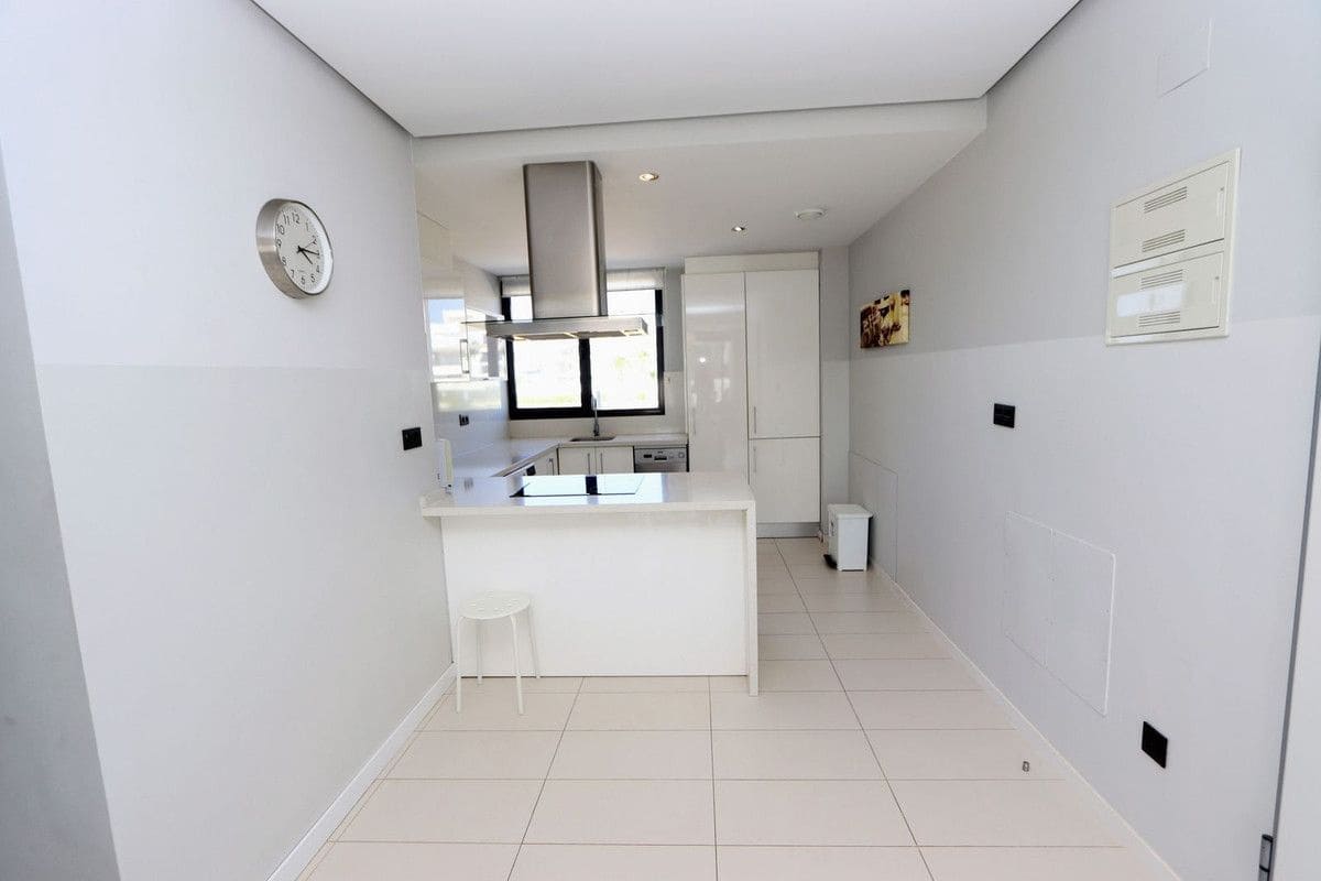 2 Zimmer Apartment zu verkaufen in Orihuela Costa mit Pool - 234.000 € (Ref: 10028439)