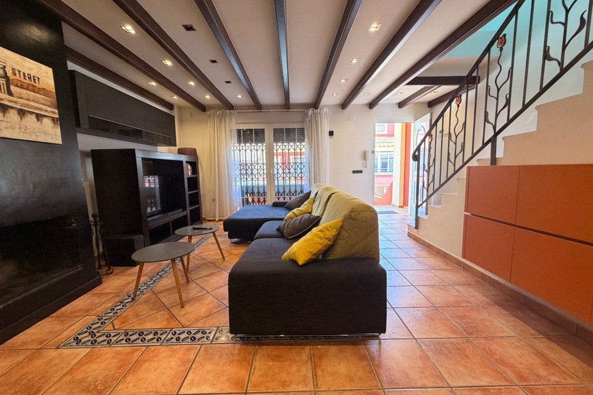 3 chambre Maison de Ville à vendre à Catral - 215 000 € (Ref: 10028441)