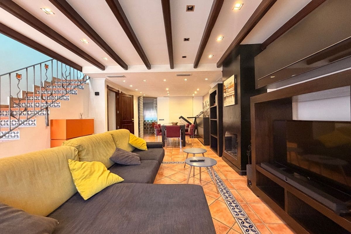 3 chambre Maison de Ville à vendre à Catral - 215 000 € (Ref: 10028441)