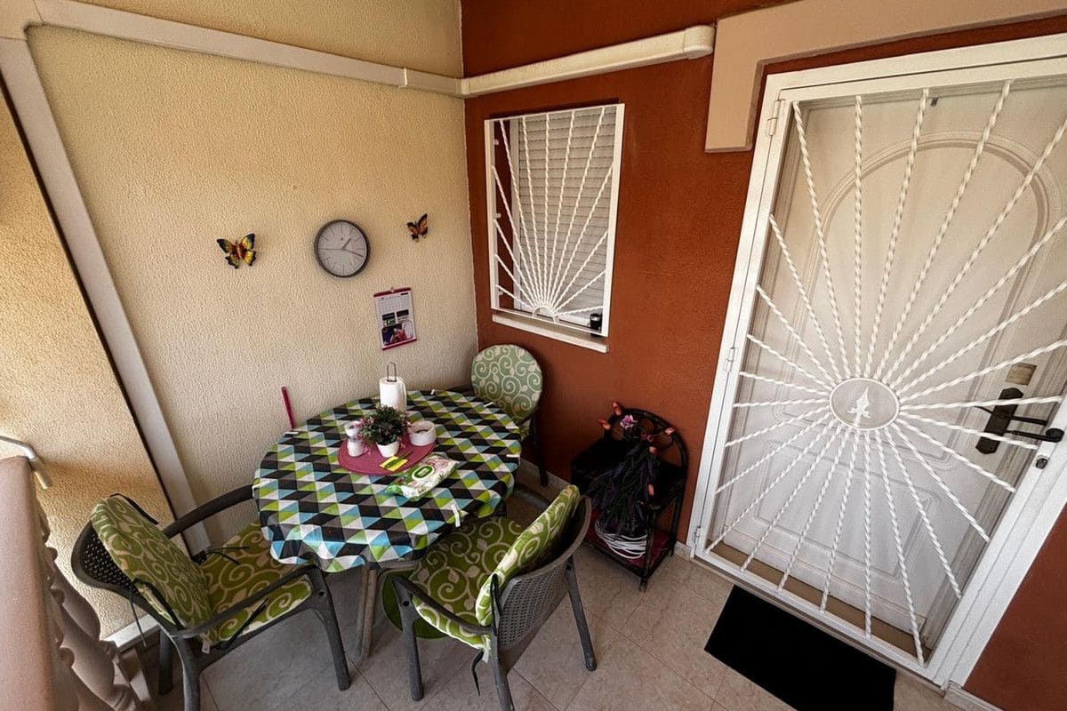3 quarto Moradia em Banda para venda em Dona Pepa com piscina - 249 995 € (Ref: 10028444)