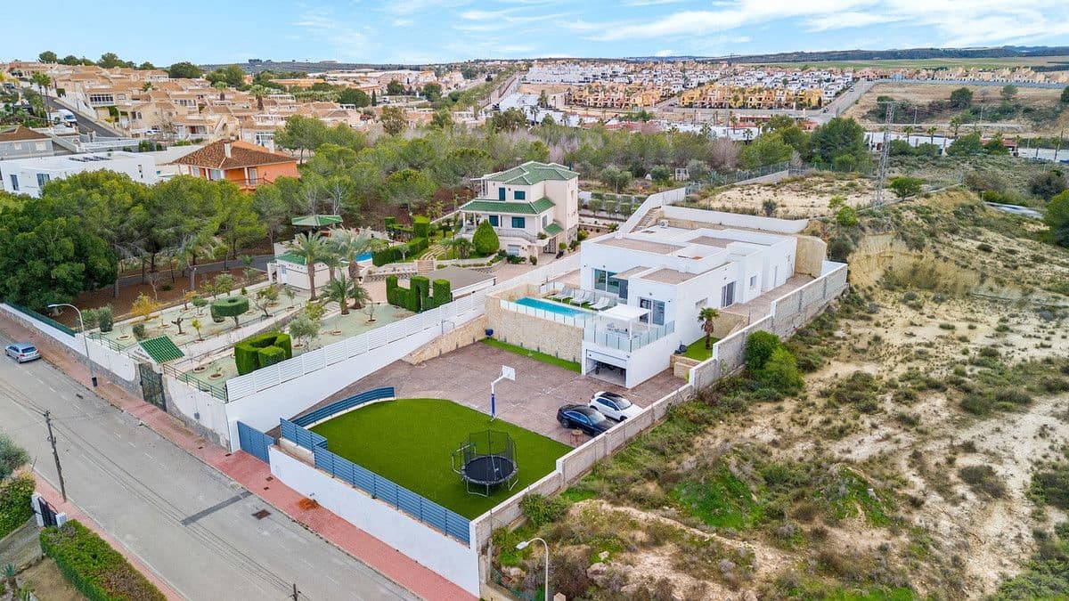 4 camera da letto Villa in vendita in Algorfa con piscina - 899.000 € (Rif: 10028446)
