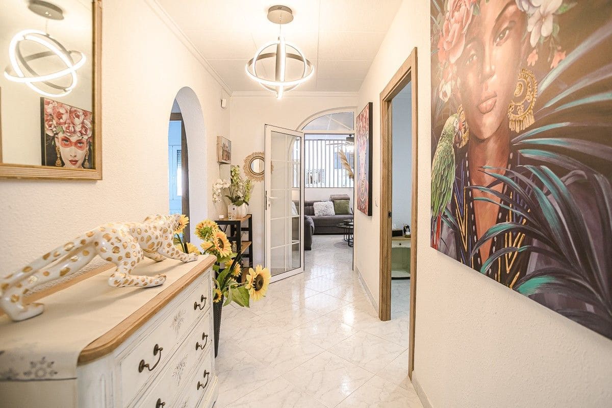 3 quarto Moradia para venda em La Marina com piscina - 525 000 € (Ref: 10028448)