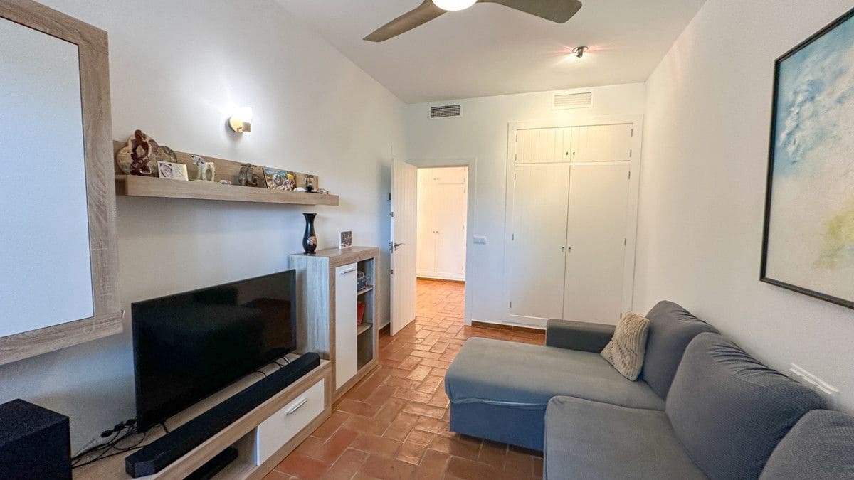 7 makuuhuone Huvila myytävänä paikassa Campoamor mukana uima-altaan - 1 290 000 € (Ref: 10028452)
