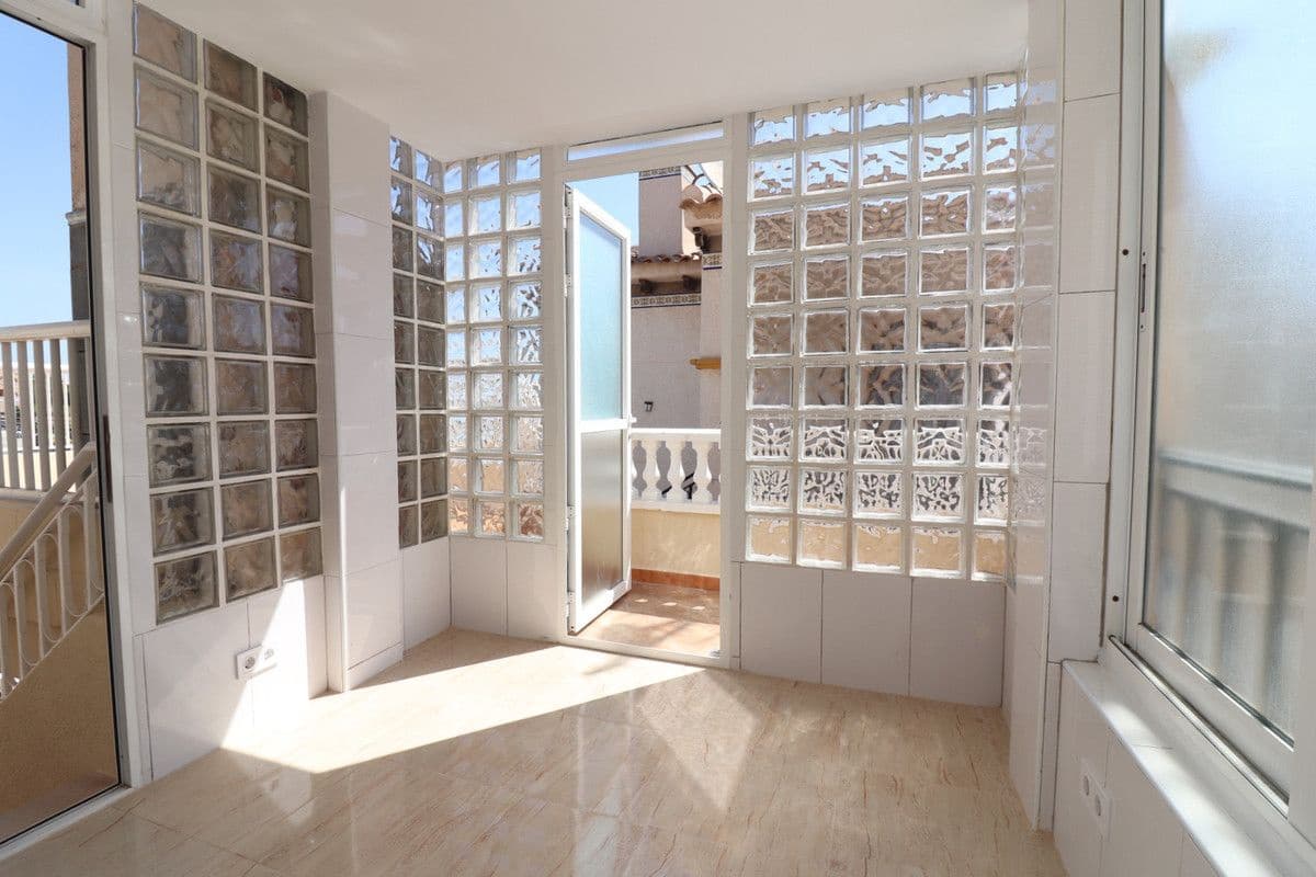 2 chambre Appartement à vendre à Orihuela Costa avec piscine - 169 000 € (Ref: 10028453)