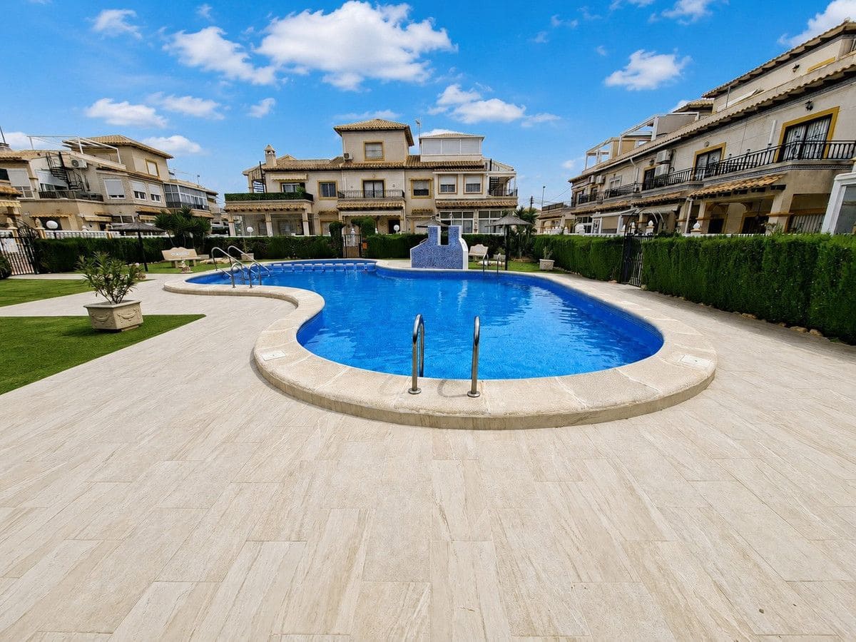 2 chambre Appartement à vendre à Orihuela Costa avec piscine - 169 000 € (Ref: 10028453)