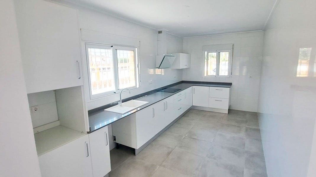 3 makuuhuone Huvila myytävänä paikassa Catral - 410 000 € (Ref: 10028454)
