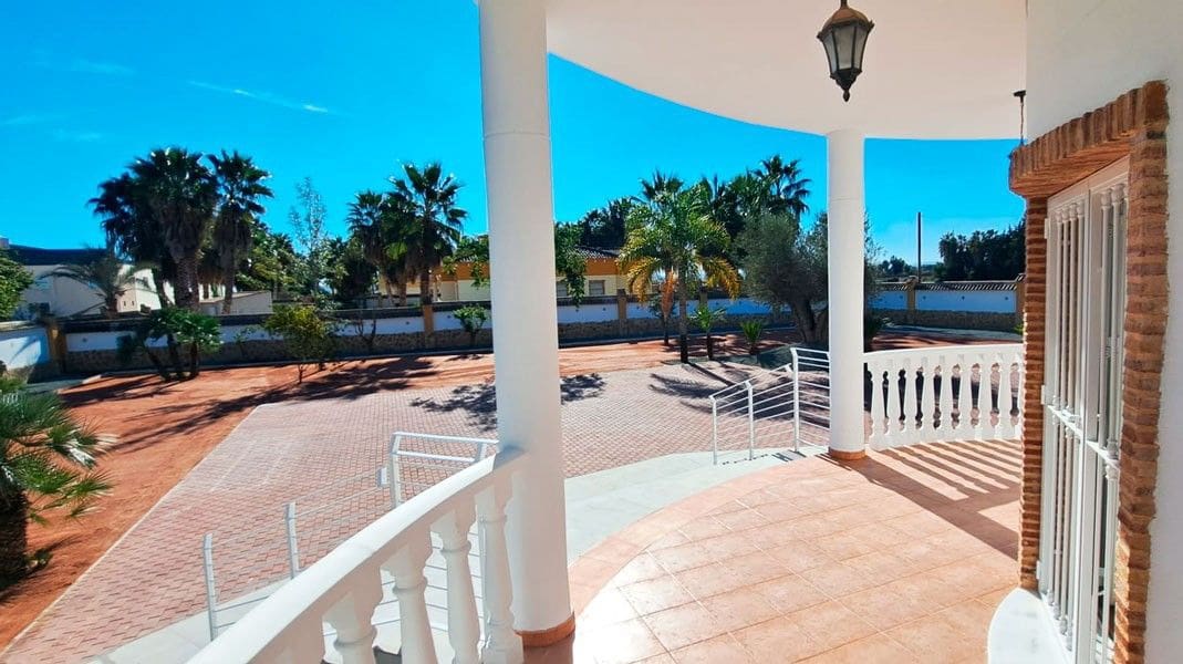3 soveværelse Villa til salg i Catral - € 415.000 (Ref: 10028456)