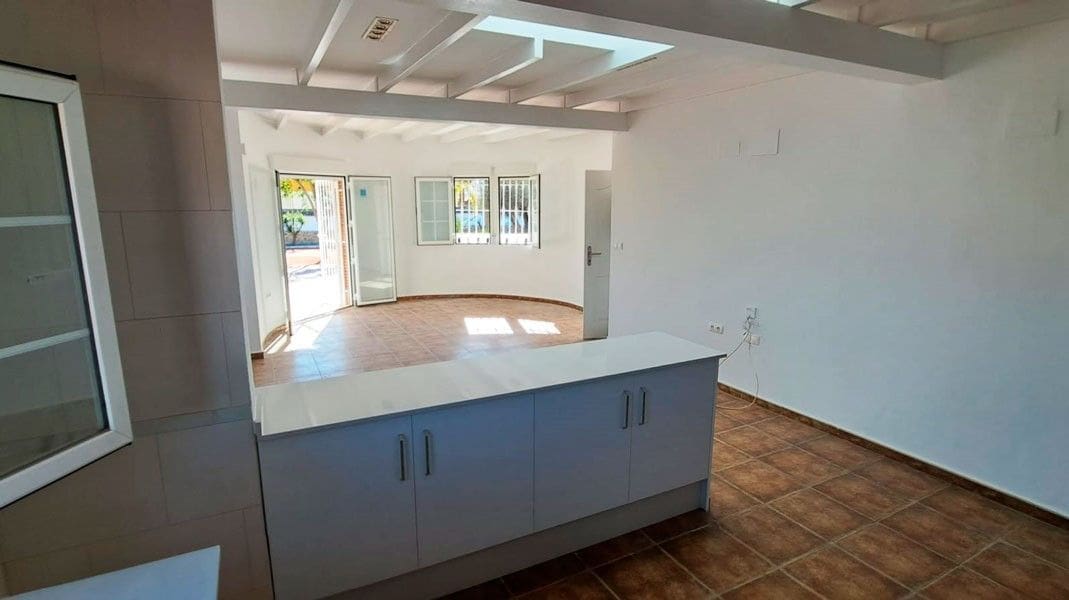 3 soveværelse Villa til salg i Catral - € 415.000 (Ref: 10028456)