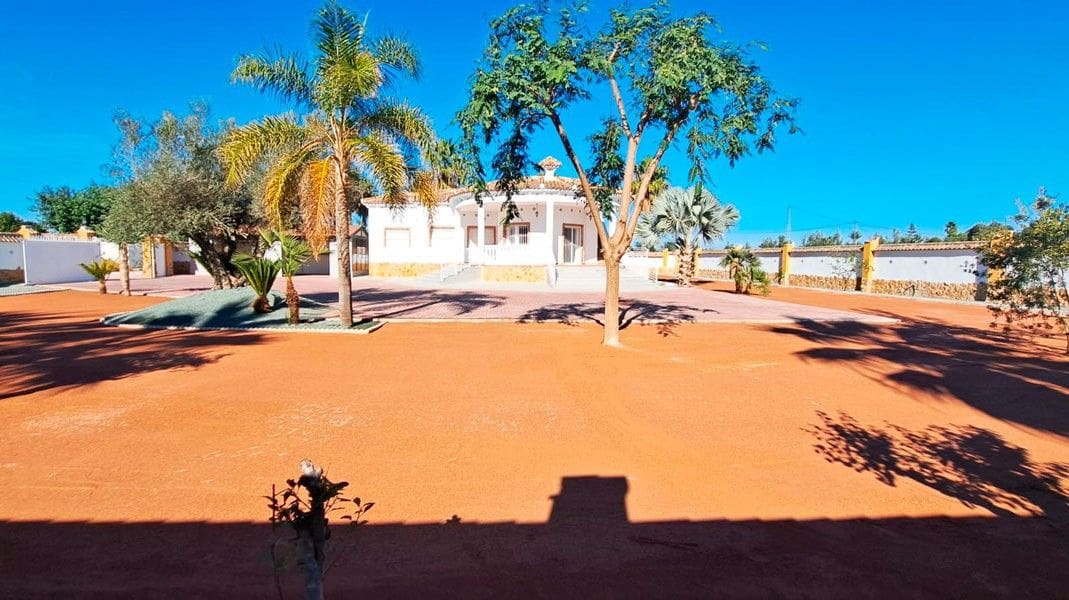 3 soveværelse Villa til salg i Catral - € 415.000 (Ref: 10028456)