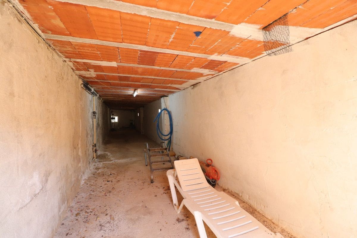 3 bedroom Villa for sale in Albatera with pool - € 325,000 (Ref: 10028458)