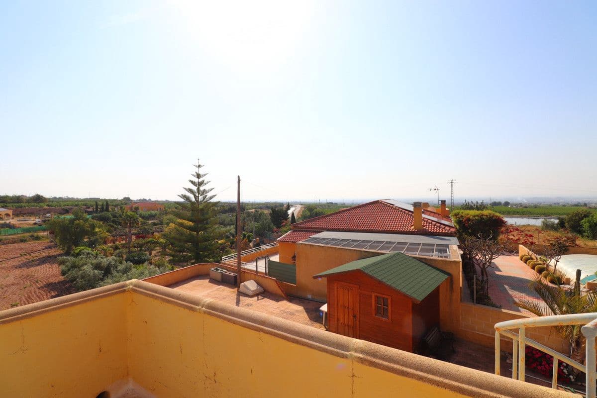 3 bedroom Villa for sale in Albatera with pool - € 325,000 (Ref: 10028458)