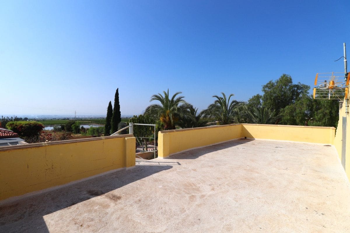 3 bedroom Villa for sale in Albatera with pool - € 325,000 (Ref: 10028458)