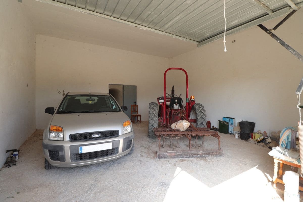 3 bedroom Villa for sale in Albatera with pool - € 325,000 (Ref: 10028458)