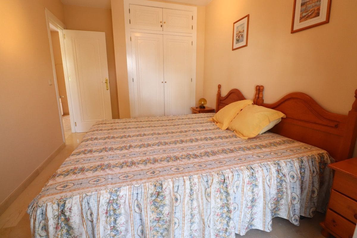 2 sypialnia Willa na sprzedaż w Orihuela Costa z basenem - 215 000 € (Ref: 10028459)