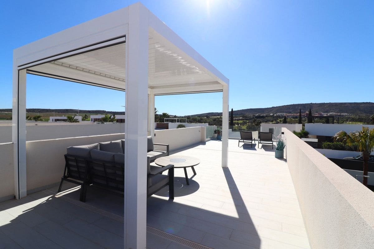 3 quarto Moradia para venda em Algorfa com piscina - 619 950 € (Ref: 10028461)