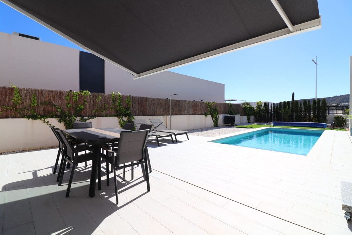 3 quarto Moradia para venda em Algorfa com piscina - 619 950 € (Ref: 10028461)