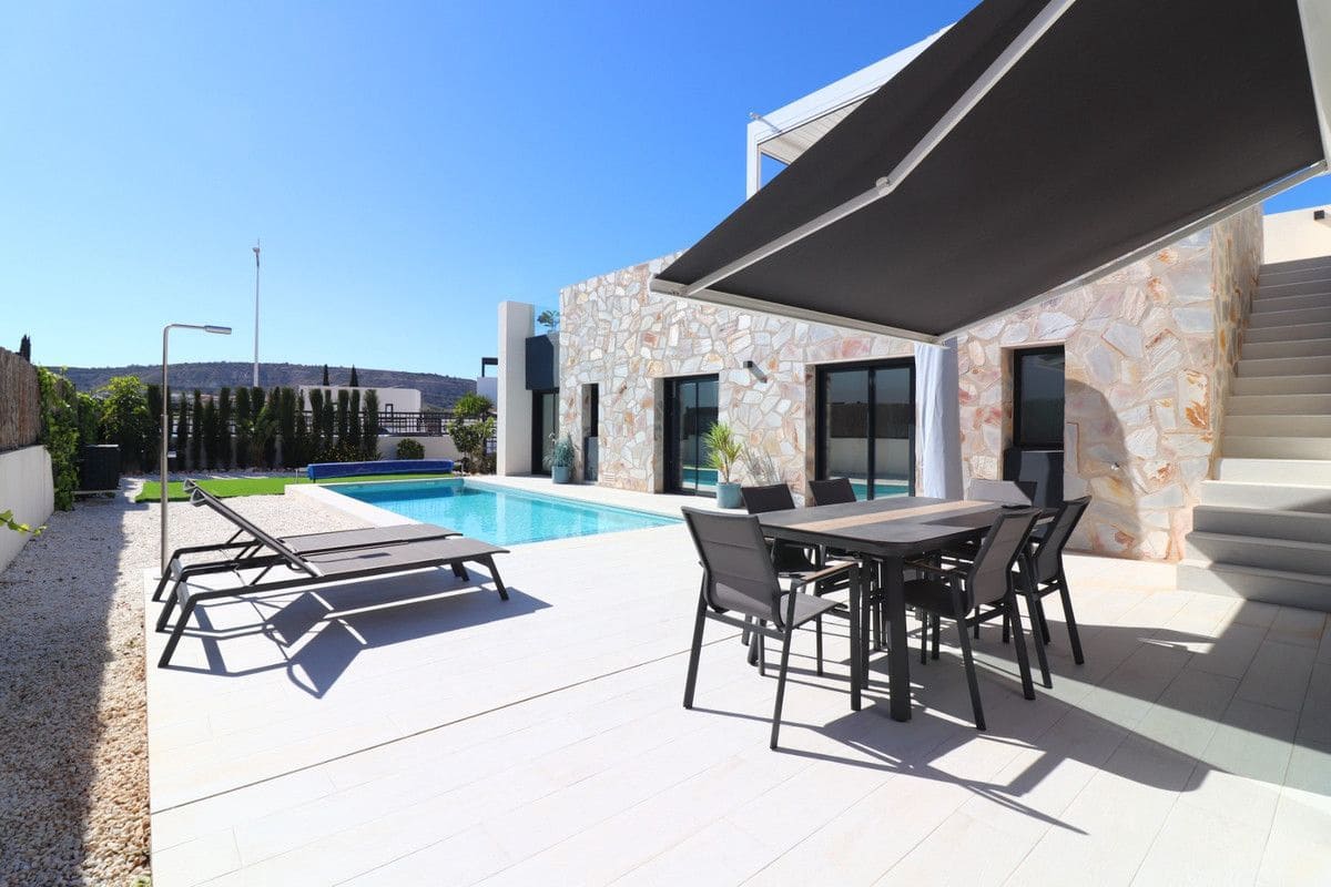 3 quarto Moradia para venda em Algorfa com piscina - 619 950 € (Ref: 10028461)