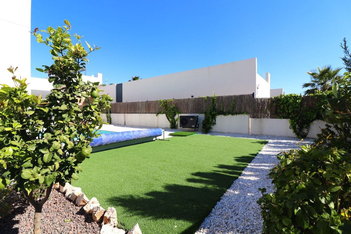3 quarto Moradia para venda em Algorfa com piscina - 619 950 € (Ref: 10028461)
