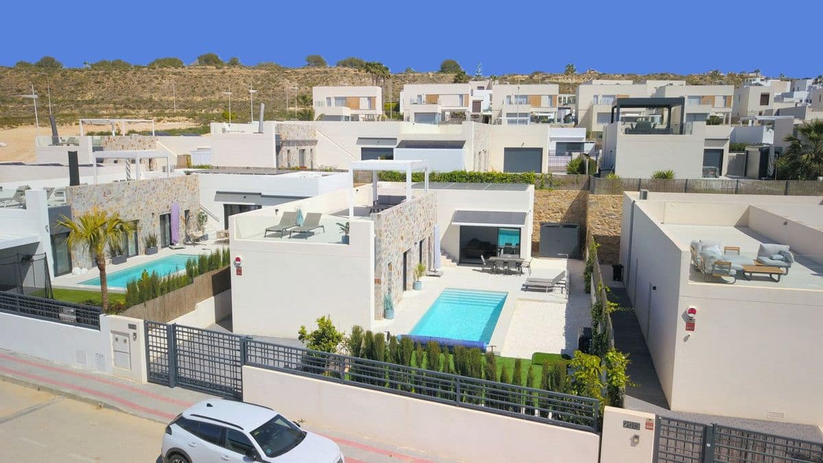 3 quarto Moradia para venda em Algorfa com piscina - 619 950 € (Ref: 10028461)