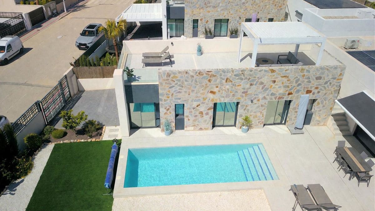 3 quarto Moradia para venda em Algorfa com piscina - 619 950 € (Ref: 10028461)