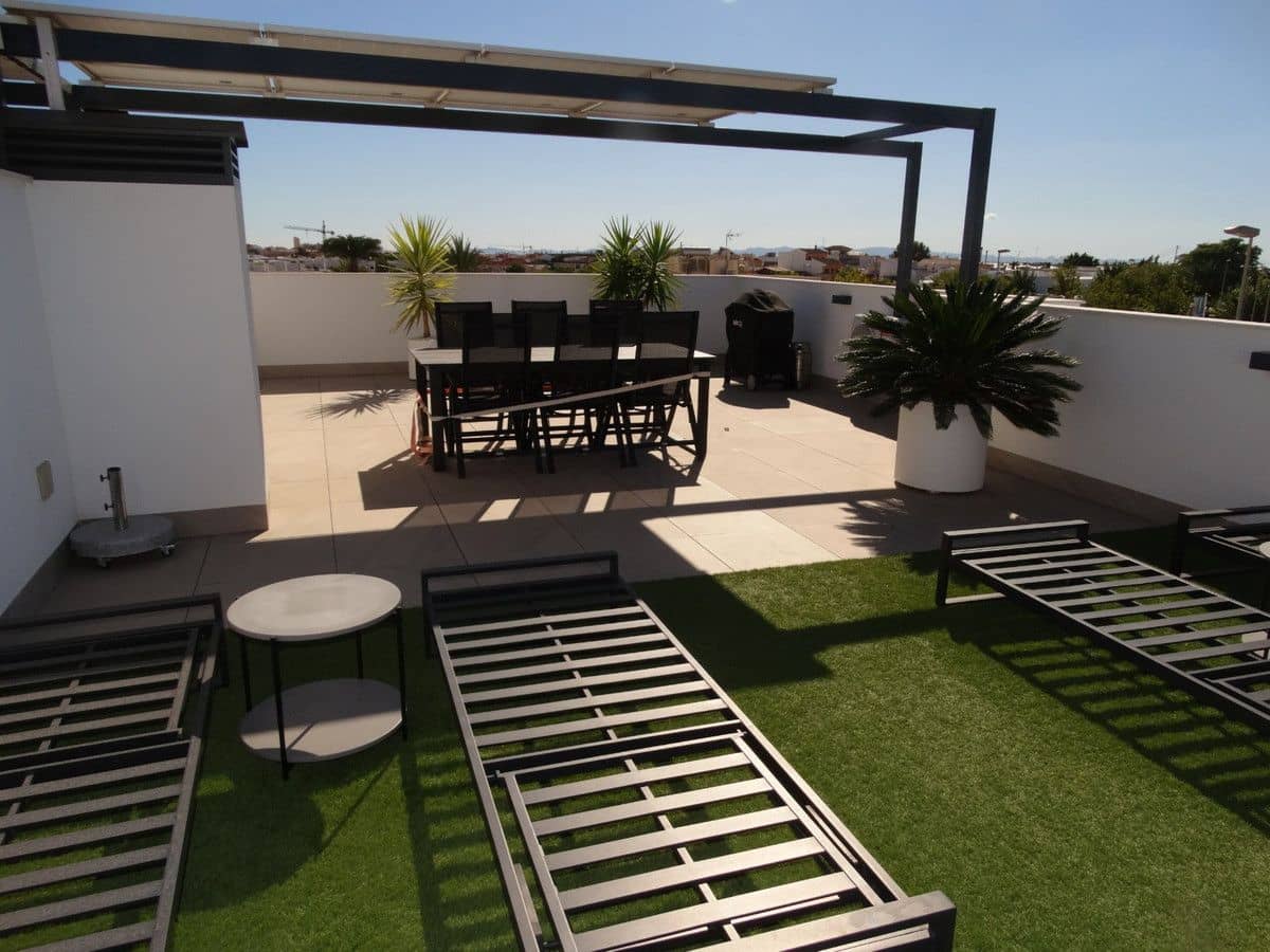 3 Zimmer Apartment zu verkaufen in Pilar de la Horadada mit Pool - 325.000 € (Ref: 10028462)