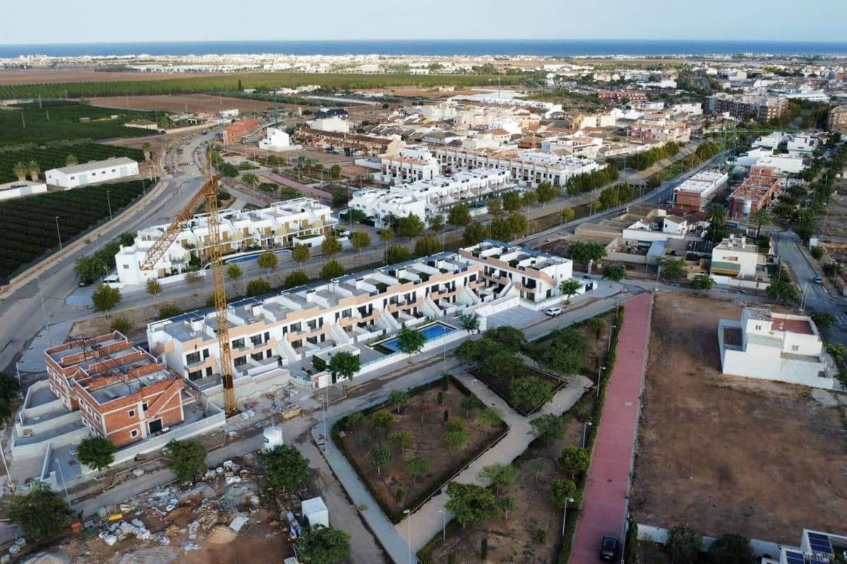 3 Zimmer Apartment zu verkaufen in Pilar de la Horadada mit Pool - 325.000 € (Ref: 10028462)