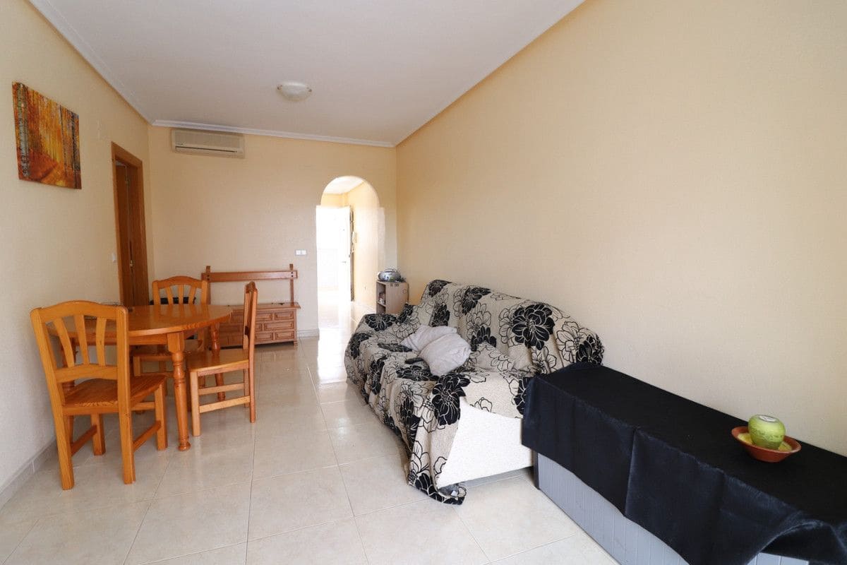 2 slaapkamer Appartement te koop in Guardamar del Segura met zwembad - € 149.950 (Ref: 10028466)